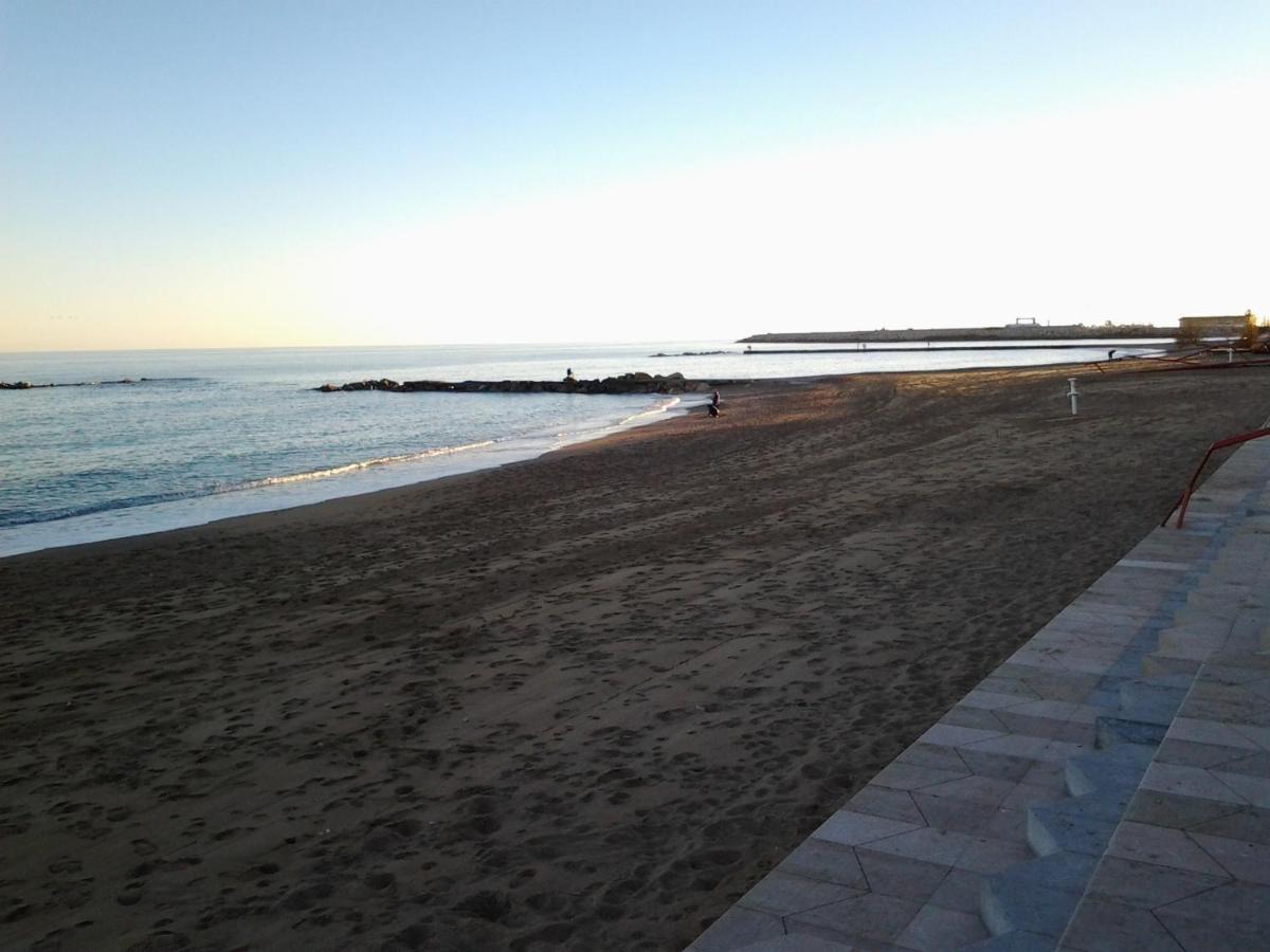 Apartamento Estudio Linea De Playa Vinarós Екстериор снимка
